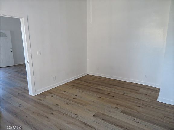 5th image of 156 E Colden Ave