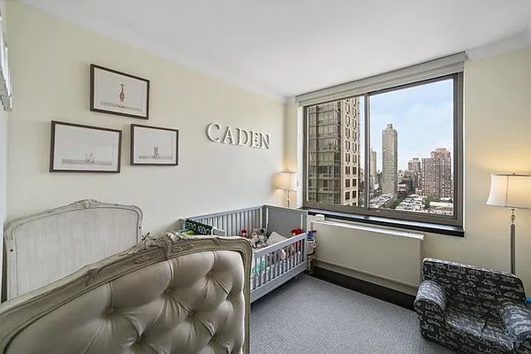 Sold by Maxwell Jacobs | media 5