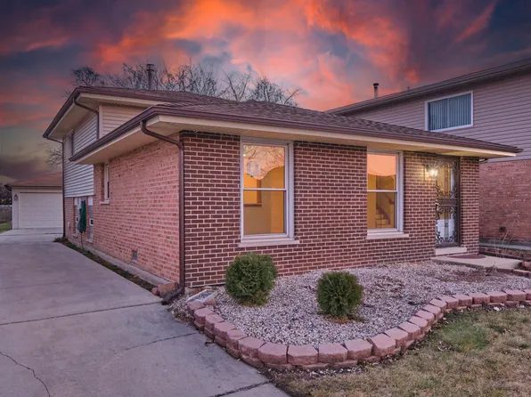 18207 Ravisloe Ter, Country Club Hills, IL 60478