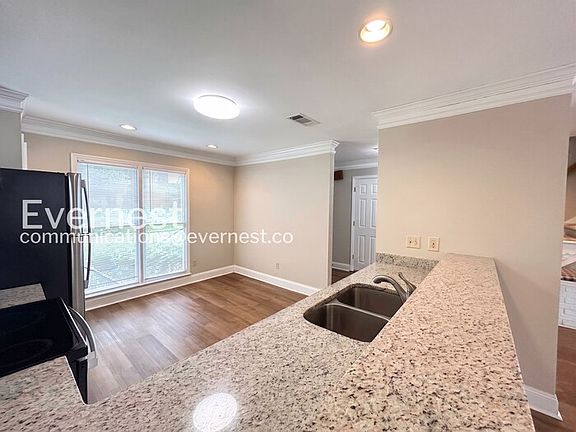 5th image of 2696 Arbor Glen Pl
