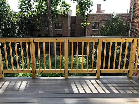 Rented by Walker Whiteside Pettibone, LREB | media 28