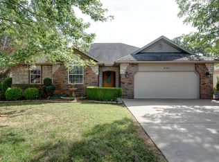 5162 E Cherry Hills Blvd, Springfield, MO 65809