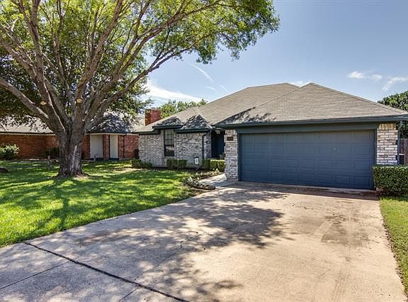 2nd image of 7428 Dana Ln
