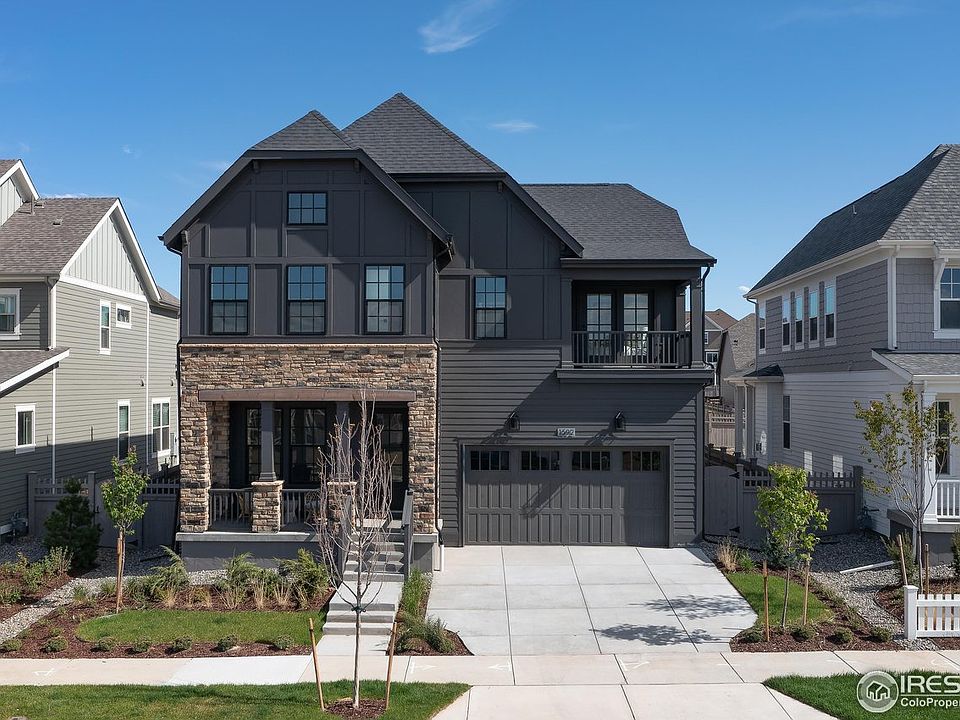 1st image of 1592 Ash Dr