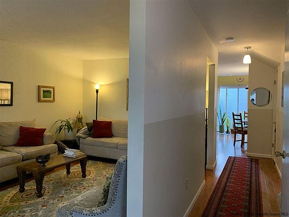 3rd image of 503 Briarwood Ct