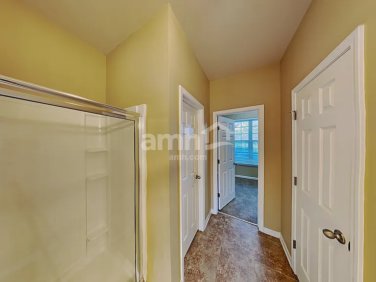 1012 Flaxton St — Photo 13