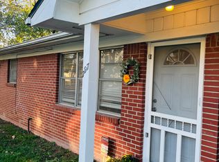 797 S Dockery Ln, Fayetteville, AR 72701