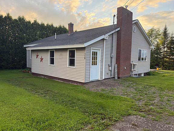 2nd image of 180 Center Road