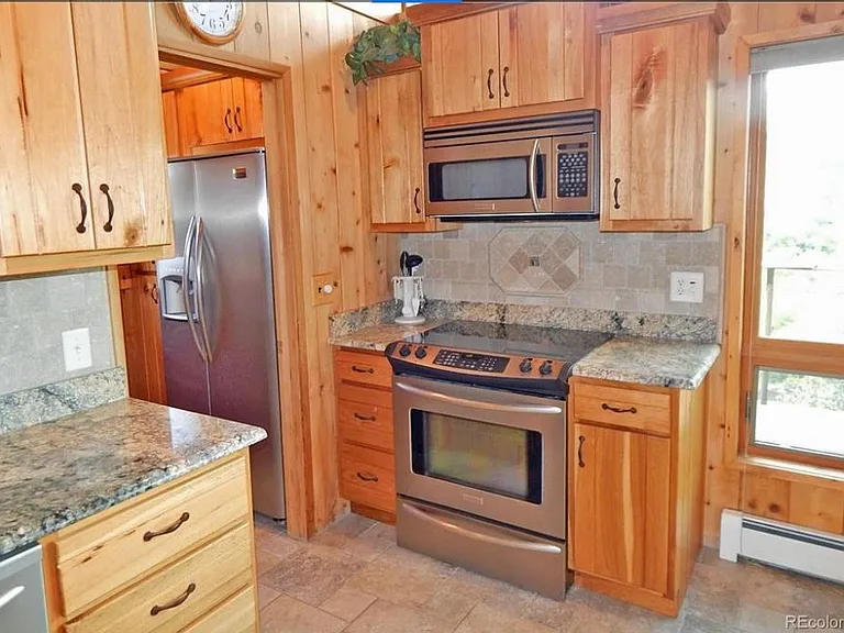 Mount Harvard Cir — Photo 16