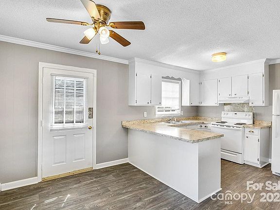 2nd image of 3769 Branding Iron Dr
