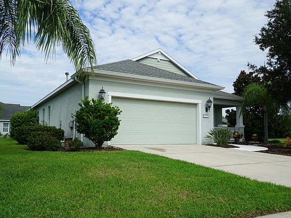 2nd image of 11935 Forest Park Cir
