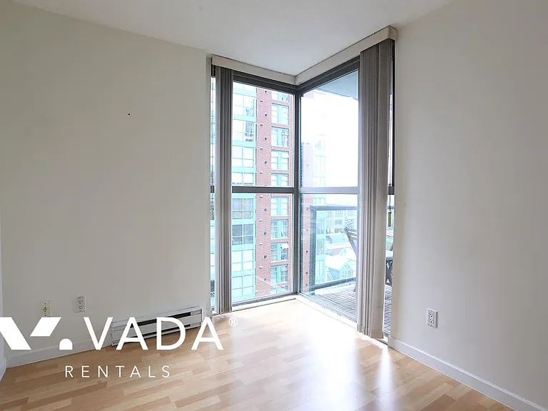 928 Richards St #605 — Photo 7