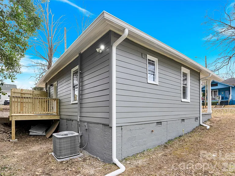 112 Dean St — Photo 19