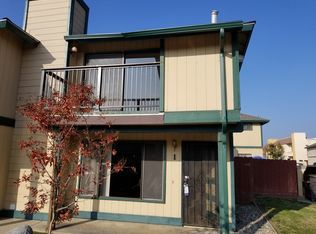 350 N Capitola Ct, Porterville, CA 93257