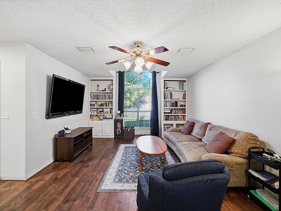 5th image of 2420 Morse Dr