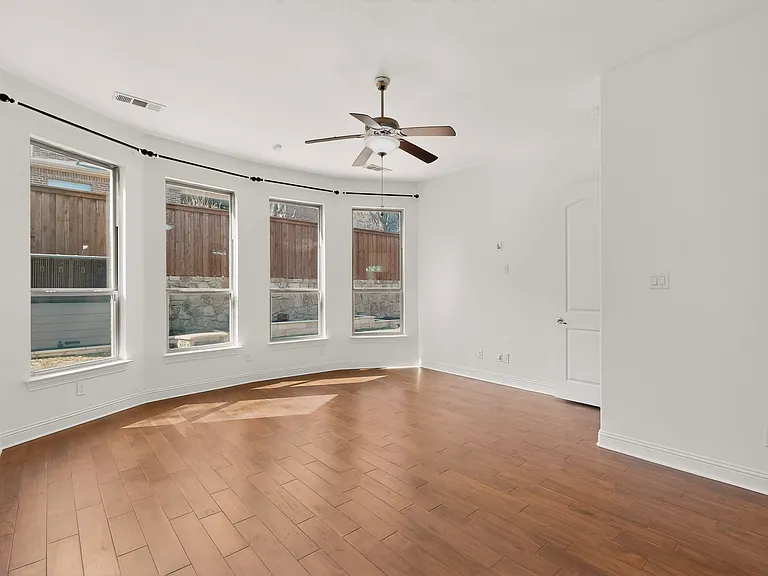6819 Saint Francis Ct — Photo 15