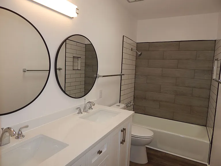 993 N Caribe Ave — Photo 5
