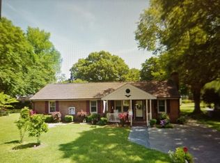 612 E 13th St, Roanoke Rapids, NC 27870
