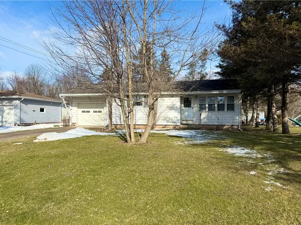 2989 East Ave, Waterloo, NY 13165
