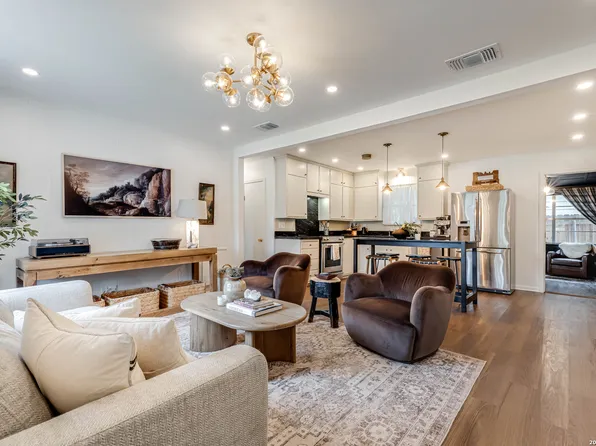 528 FREY ST, Boerne, TX 78006