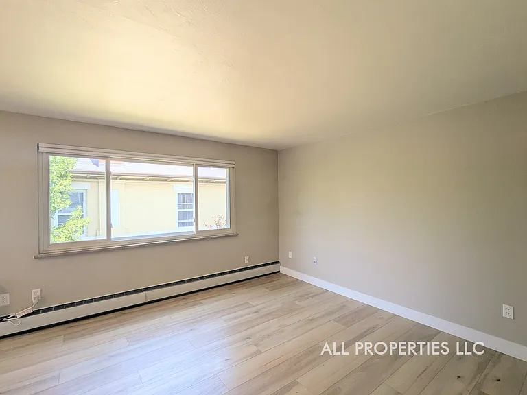 200 N Sherman St #9 — Photo 8