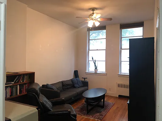 Rented by Gazal International Brokerage Group | media 22