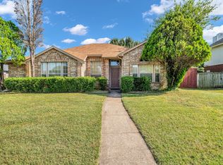 810 Moore St, Cedar Hill, TX 75104