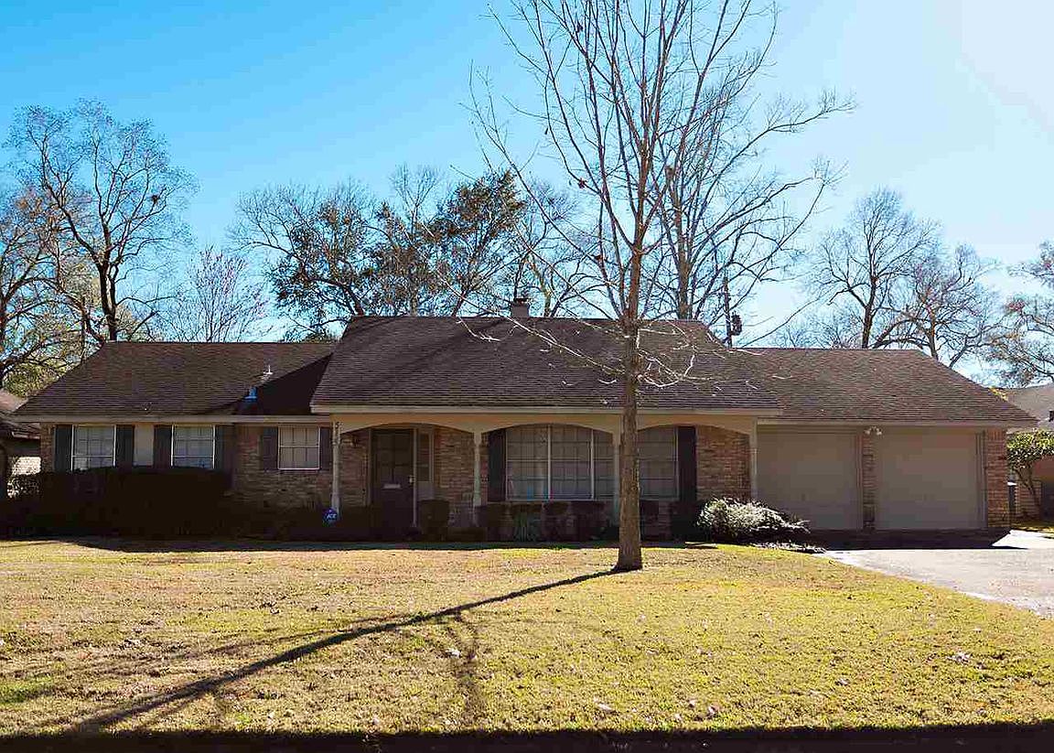 5735 Sul Ross Ln Beaumont TX 77706 Zillow