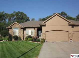 10319 Frederick Cir, La Vista, NE 68128