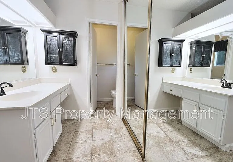 6830 Mellodora Dr — Photo 46
