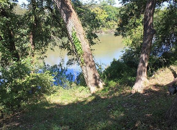 5th image of 134 River Front Dr