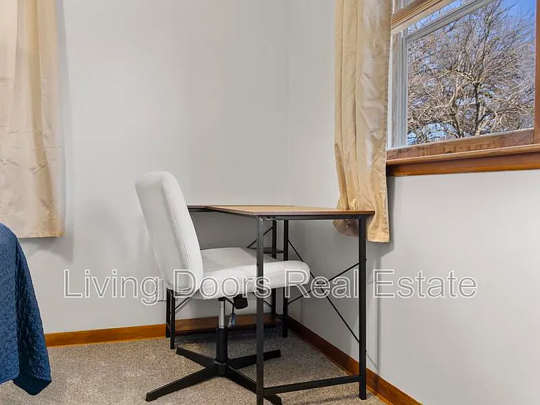 6935 Colby St — Photo 21