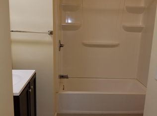 134 Woodmont St #2, Springfield, MA 01104