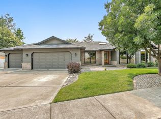 2301 Asher Dr, Medford, OR