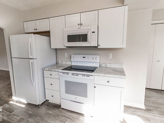 5th image of 710 Townsend St