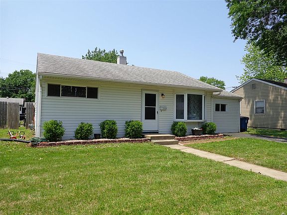 3rd image of 3139 Wayne Ave