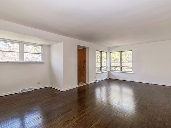 5th image of 9043 N Greenwood Ave