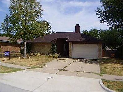 2nd image of 409 Kalmia Dr