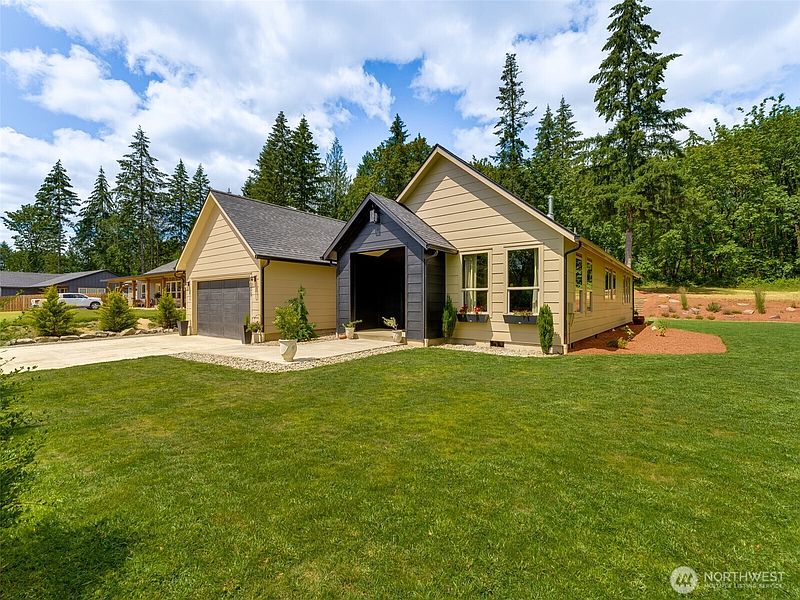 4th image of 108 Lily Lane