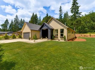 108 Lily Ln, Castle Rock, WA 98611