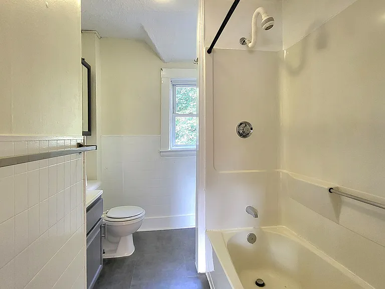 3 Oxford St #B — Photo 11