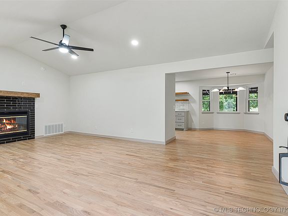 2nd image of 15347 S 97th West Ave