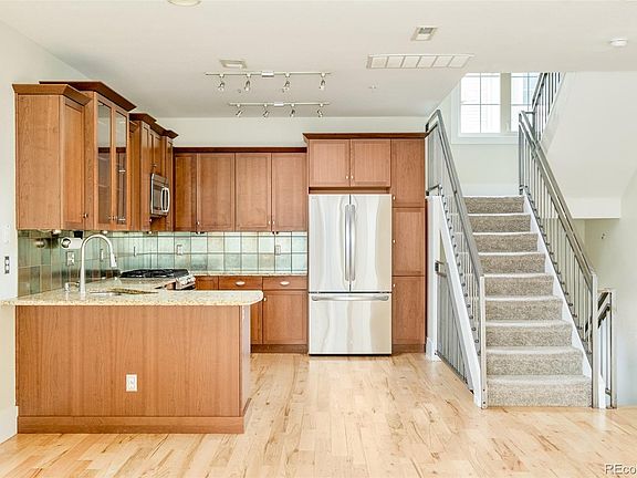 5th image of 942 S Pearl Street #101