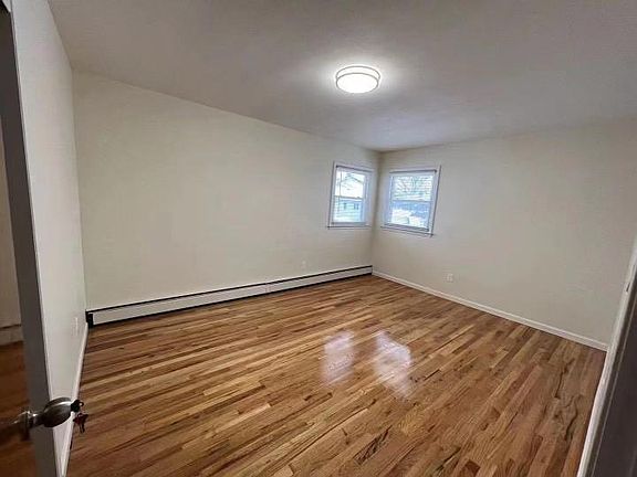 5th image of 93 Sewanee Ave Floor 2