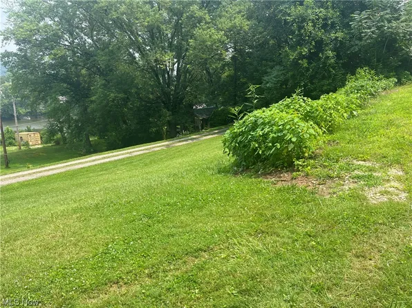 507 S River Rd SE, Malta, OH 43758