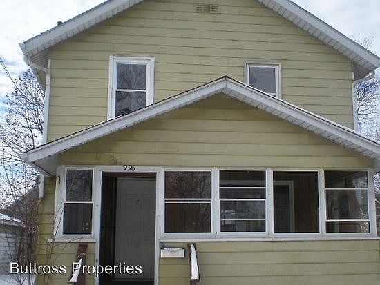 1st image of 996 Burkhardt Ave