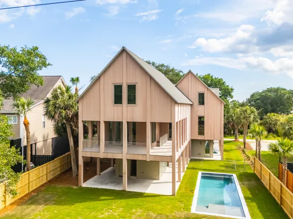3102 Fort St, Edisto Island, SC 29438