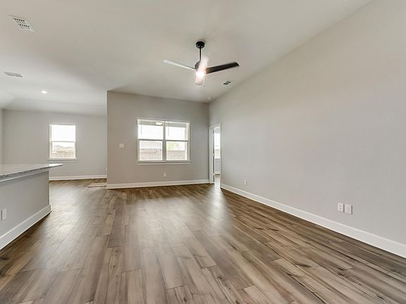 3rd image of 2021 Dakota Dr