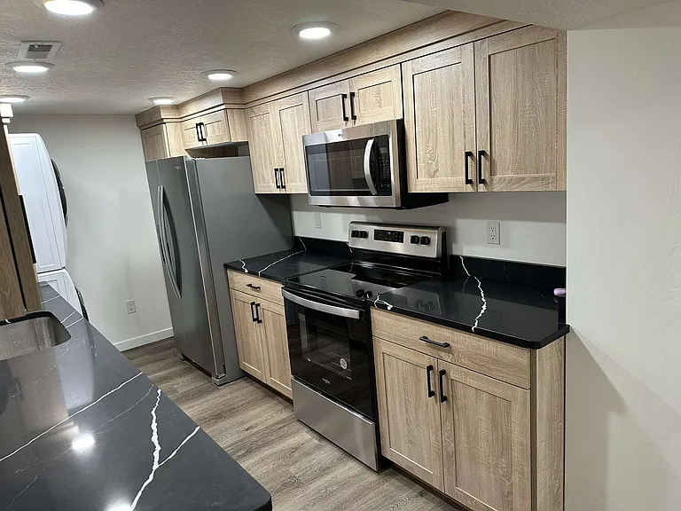 131 N 1225 W #B — Photo 6