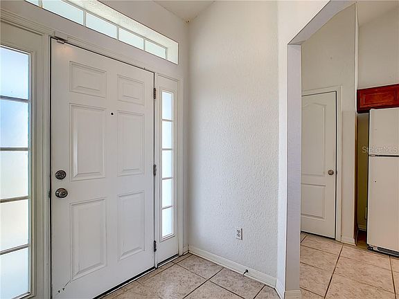 3rd image of 1079 Normandy Heights Cir